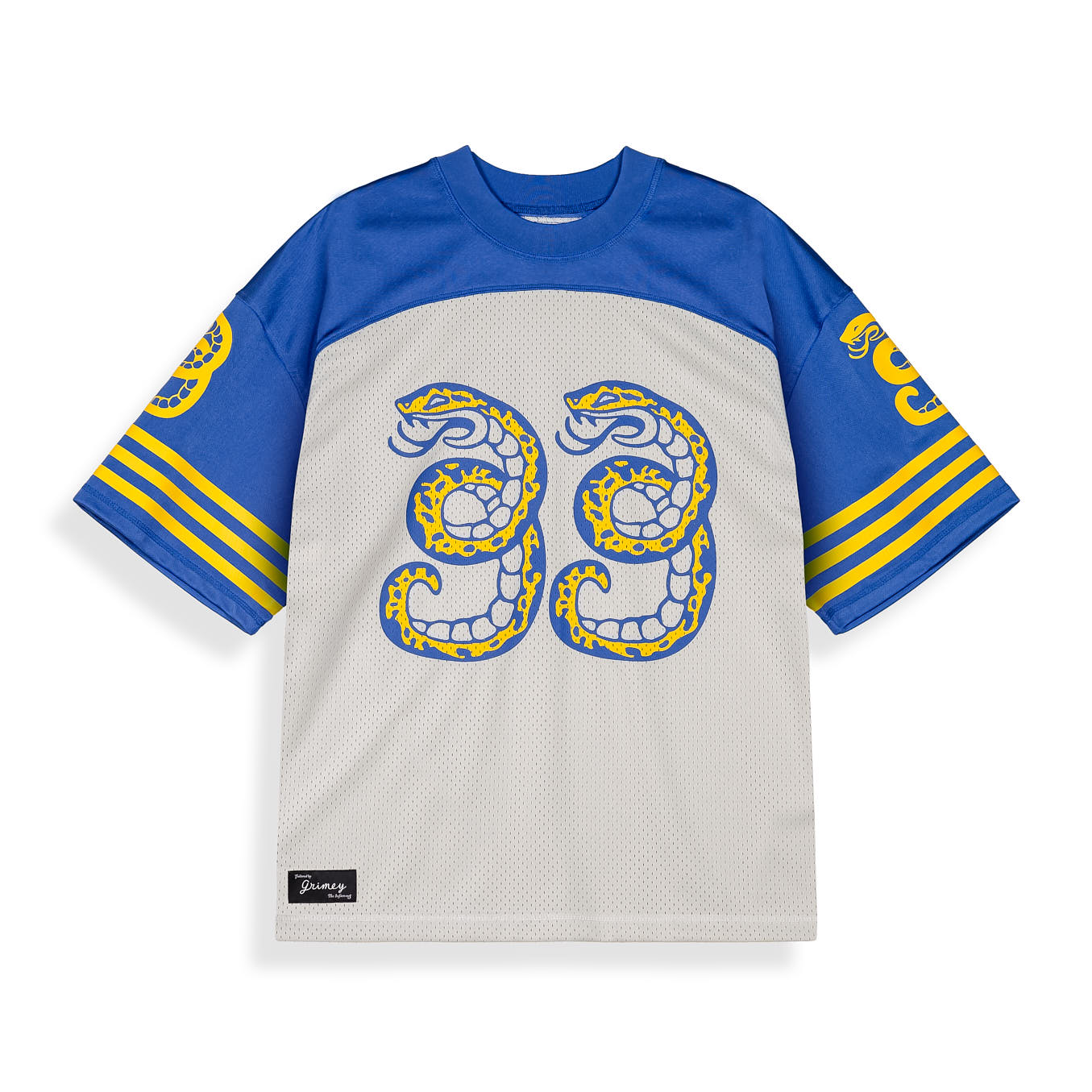 Camiseta de fútbol Grimey Droppin Science Mesh Boxy en color blanco roto, diseño con malla y corte holgado.