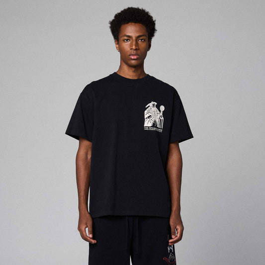 Camiseta negra Sampans Regular de la marca Grimey, vista en primer plano, con diseño simple y estilo casual.