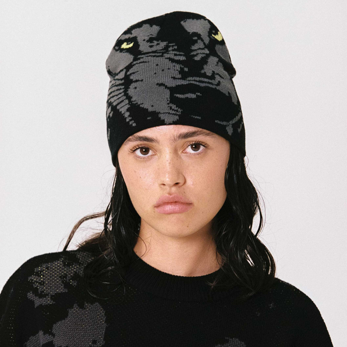 Jersey Wild One negro de Grimey con diseño estampado en color negro y detalles en blanco, estilo casual y cómodo.