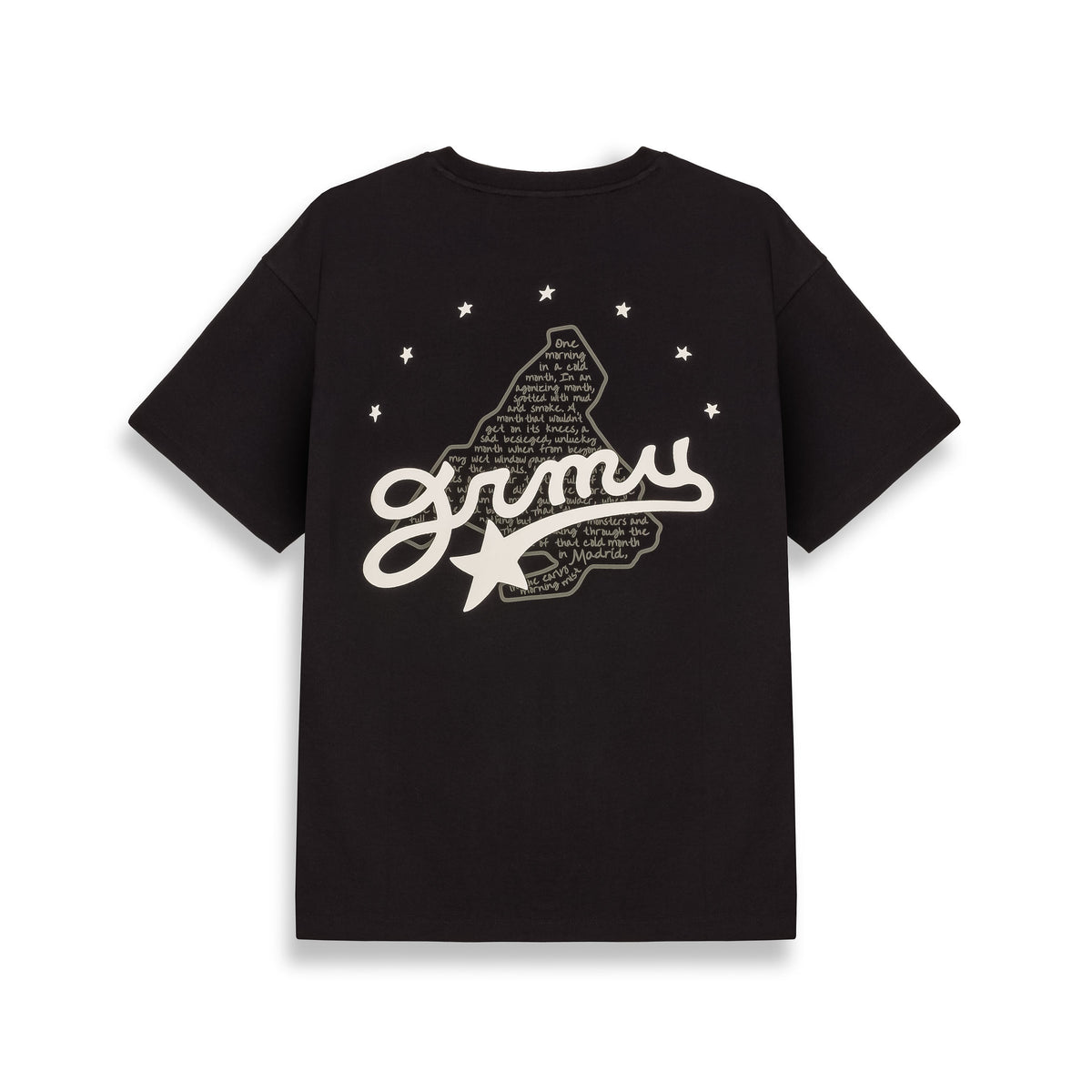 Camiseta negra de Grimey Mud'S The Residence con diseño impreso, vista frontal de la camiseta en color negro.