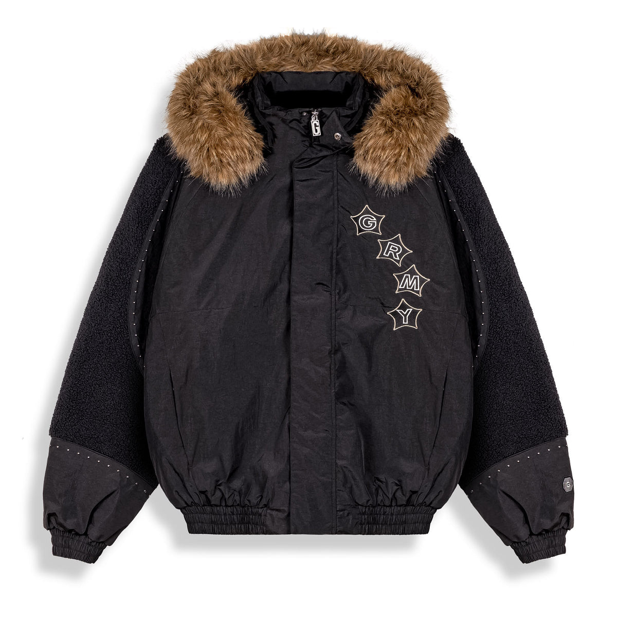 Chaqueta Sho Nuff Pull Over negra de la marca Grimey, con diseño de manga larga y estilo casual para mujer.