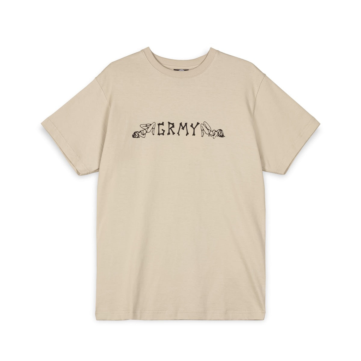 Camiseta Grimey The Infame en color crema, estilo casual, con diseño gráfico en el frente, de la colección FW23.