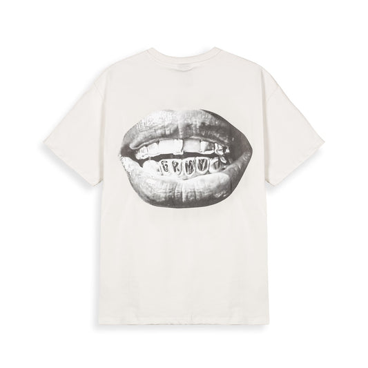Camiseta Grimey Peace Within The Glitzy Grillz Off White