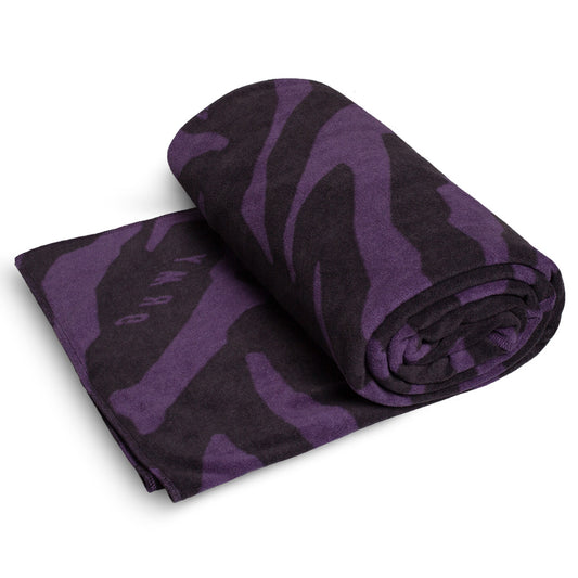 Grimey Mysterious Vibes blanket FW19 Purple