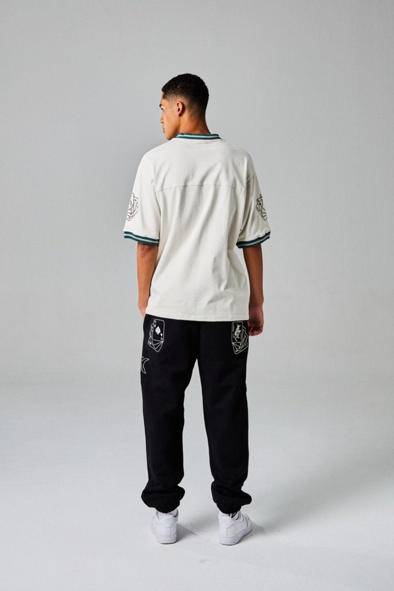 Camiseta Grimey Deeper V Neck Oversize Off White
