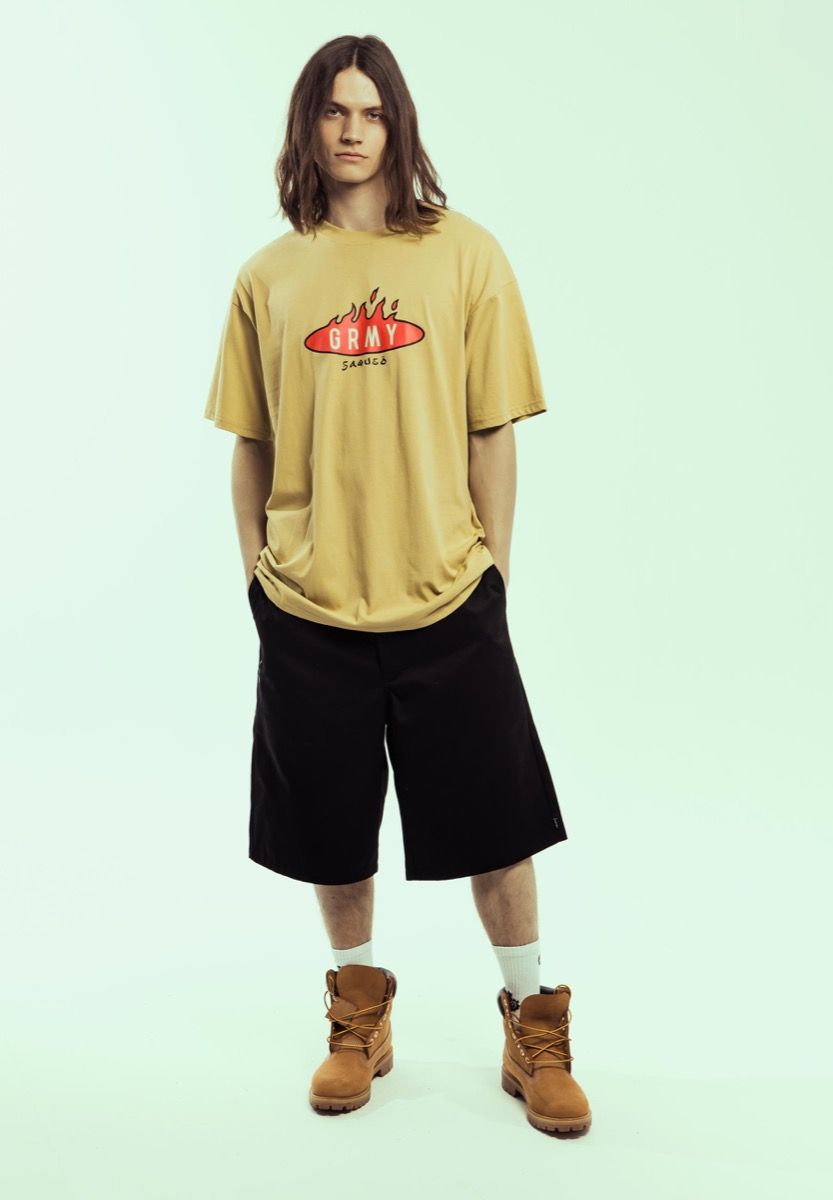CAMISETA GRIMEY BURN IN FLAMES REGULAR - KHAKI | SS24